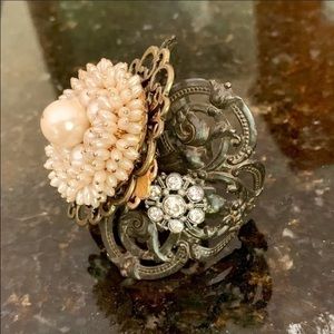 ✨🌹Cosmik Souls Vintage Pearl Focal Statement Cuff